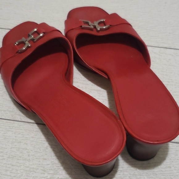 Ferragamo 7C red low heel open toe sandals mules - Picture 4 of 7
